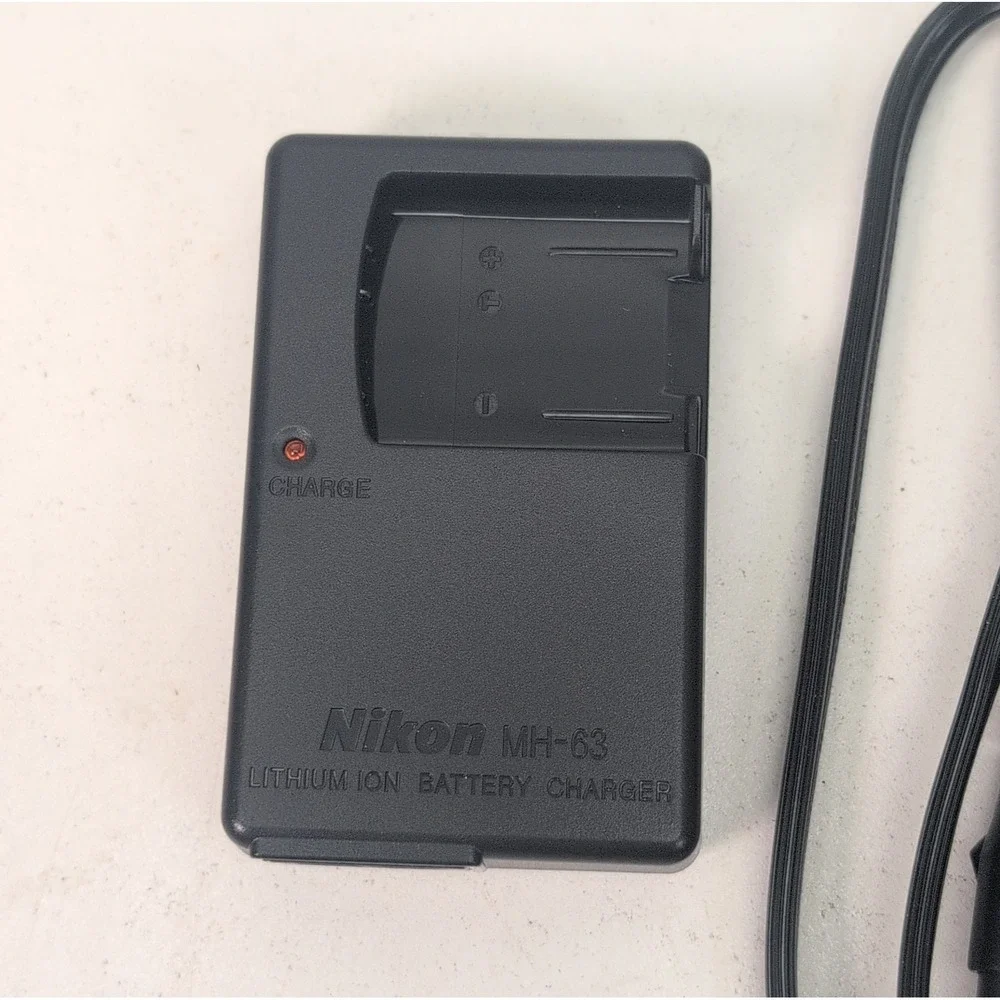 Genuine Nikon MH-63‎ Charger for EN-EL10 Battery S60 S500 S3000 S5100